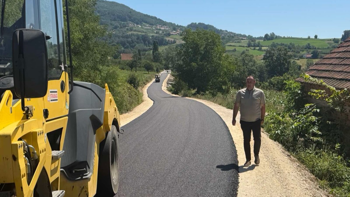 Асфалтирање општинског пута у Месној заједници Расовац